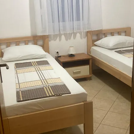 Apartman Lacic Vir
